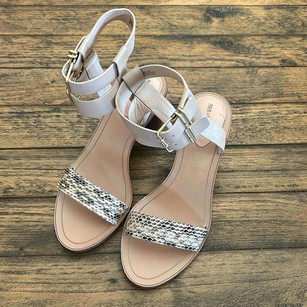 Pour La Victoire sandals